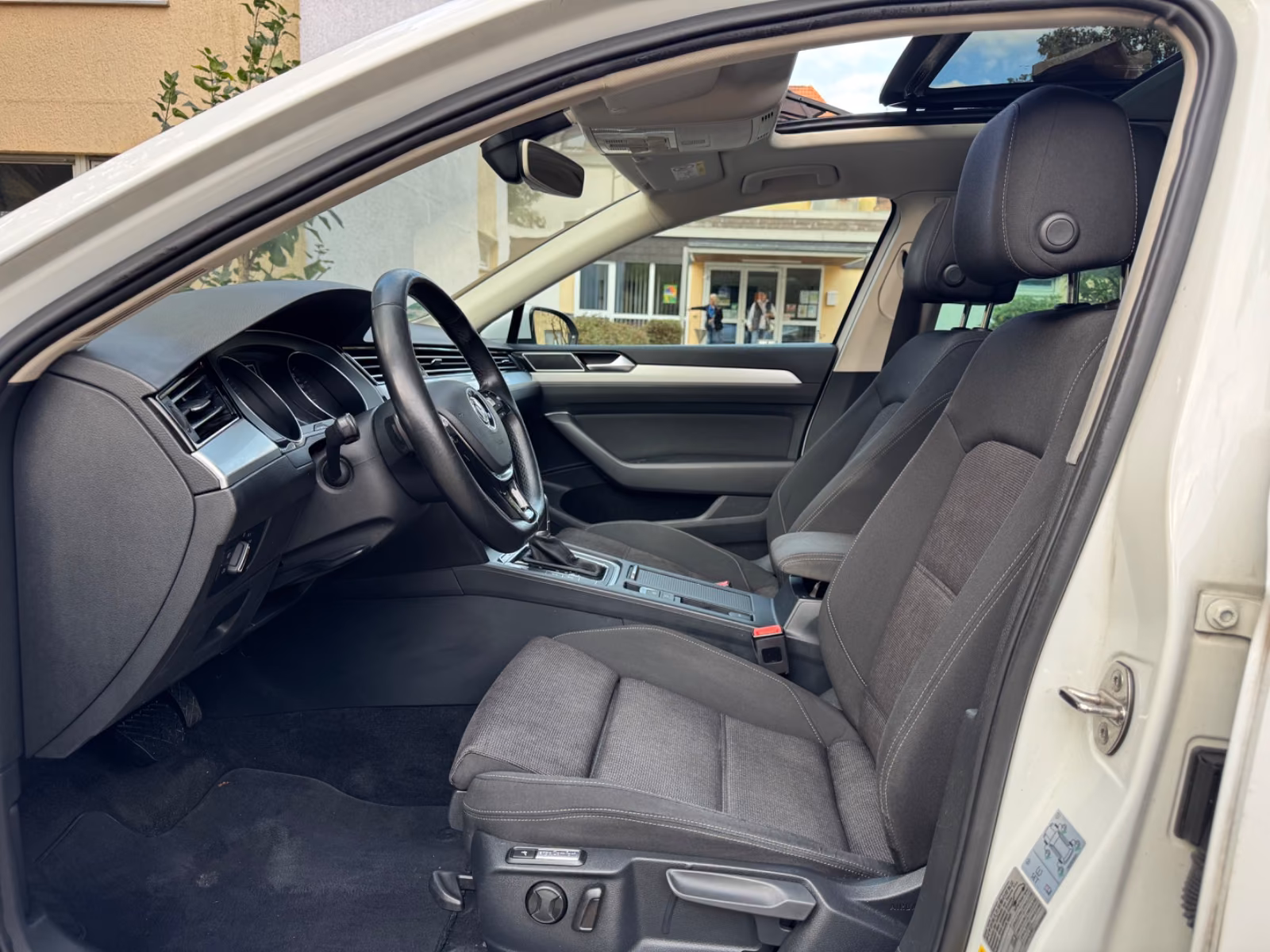 Volkswagen Passat 2015 — photo 6