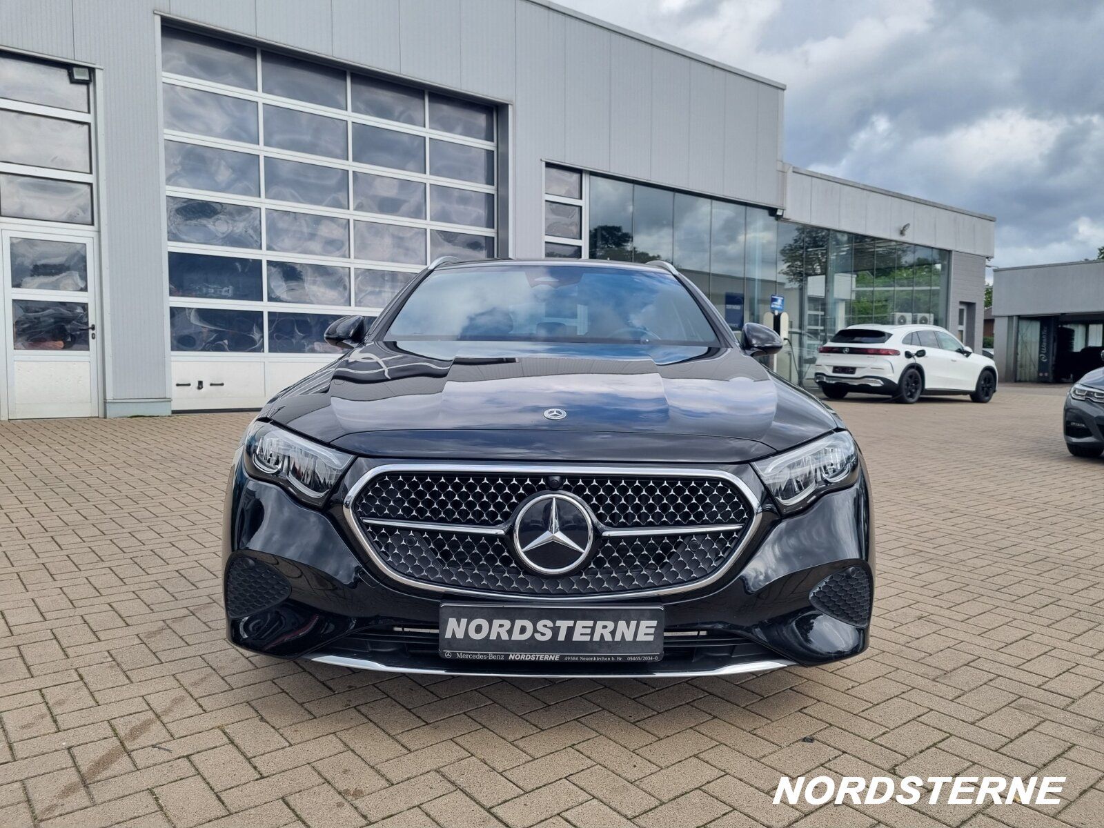 Mercedes-Benz E 300 de 4M T AVANTGARDE+DISTRONIC+AHK+KEYLESS imagem 3