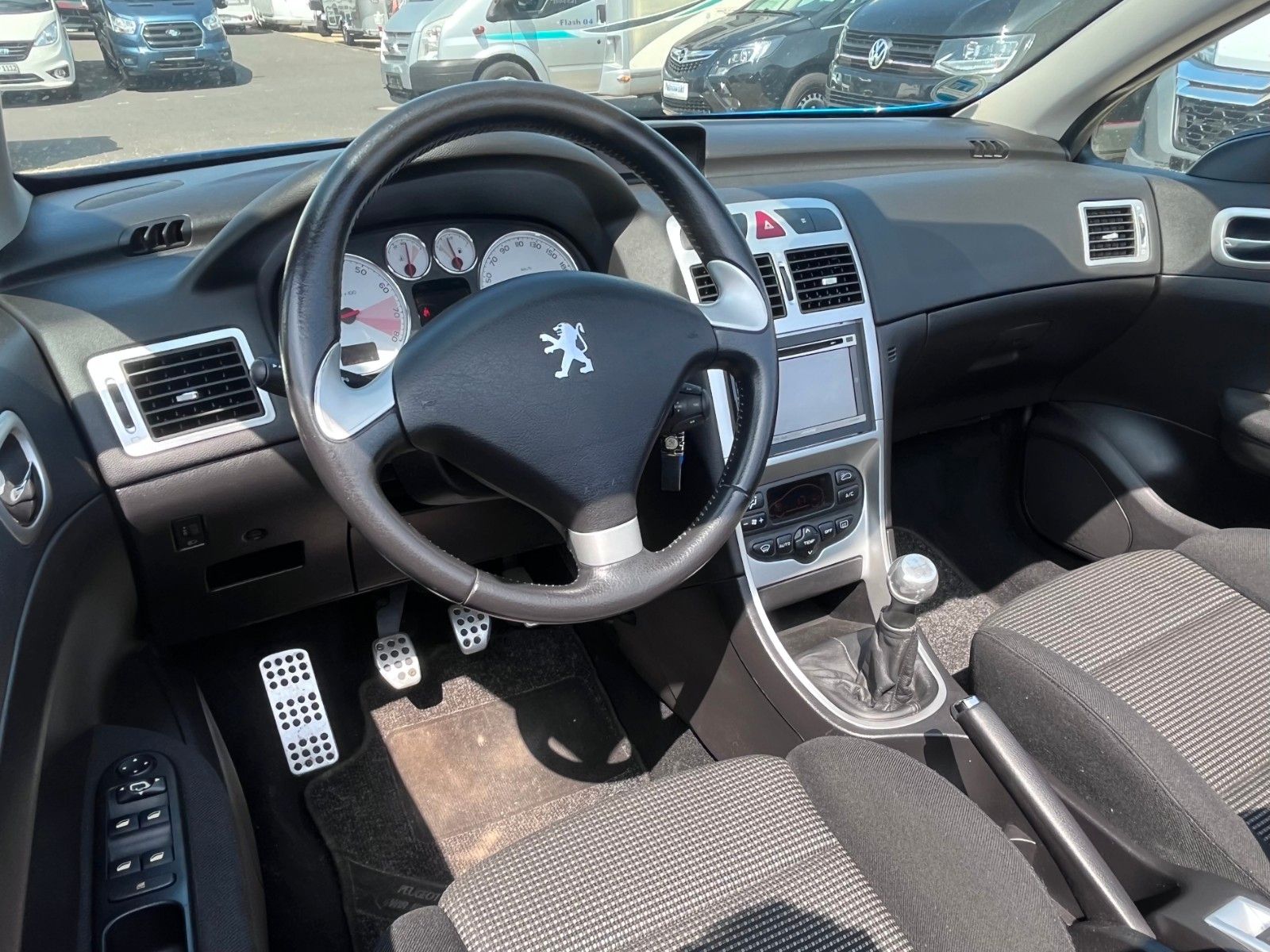 Fahrzeugabbildung Peugeot 307CC Cabrio