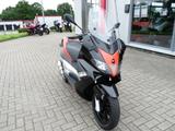 Aprilia SR 300 MAX Top Zustand - ROLLER S MAX