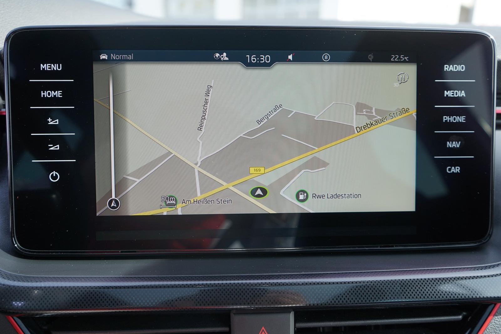 Skoda Scala 1.0 TSI DSG Monte Carlo LED Navi Panorama