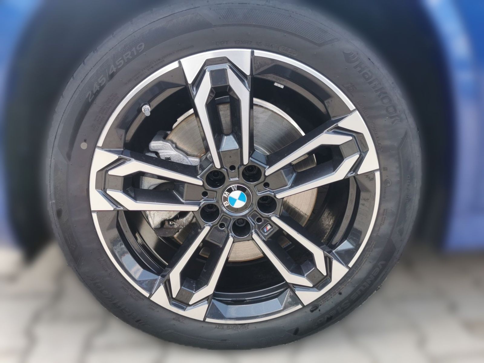 BMW X1 xDrive23i M SPORT LED AHK Pano DrivingAss 360 foto 3