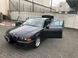 BMW e39 525d - BMW 525: E39 D