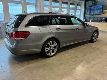 Mercedes E 250 - 6