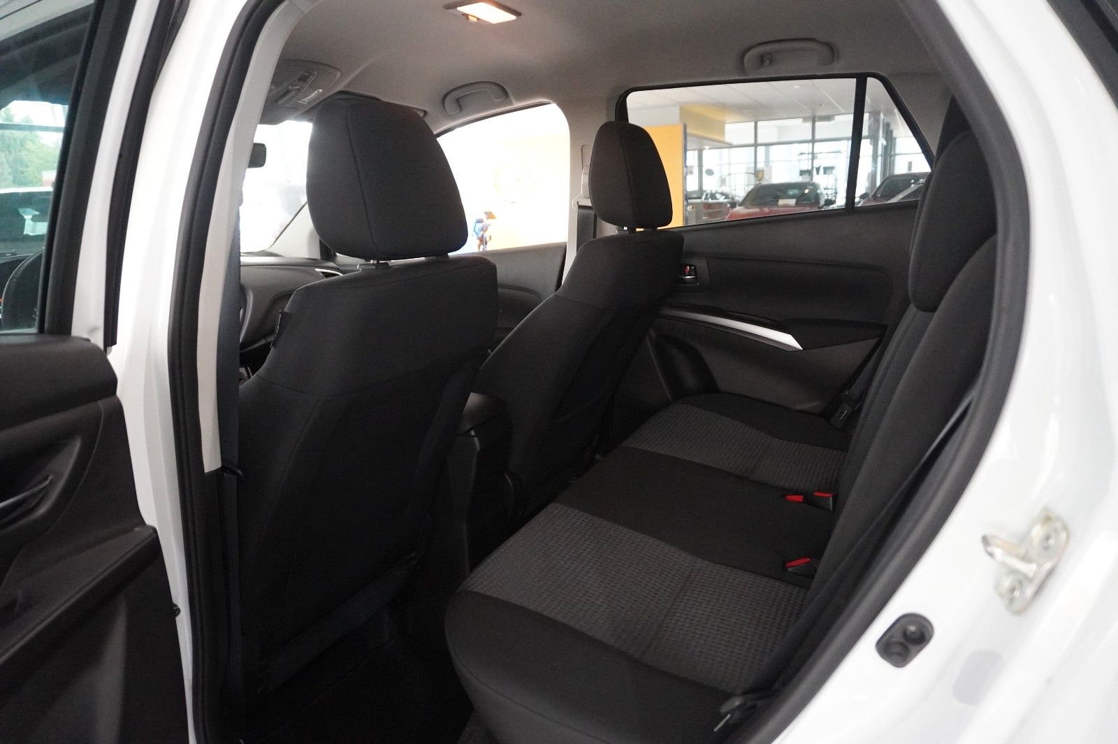 Fahrzeugabbildung Suzuki (SX4) S-Cross 1.4 COMFORT NAVI/LED/KAMERA/SH/DAB