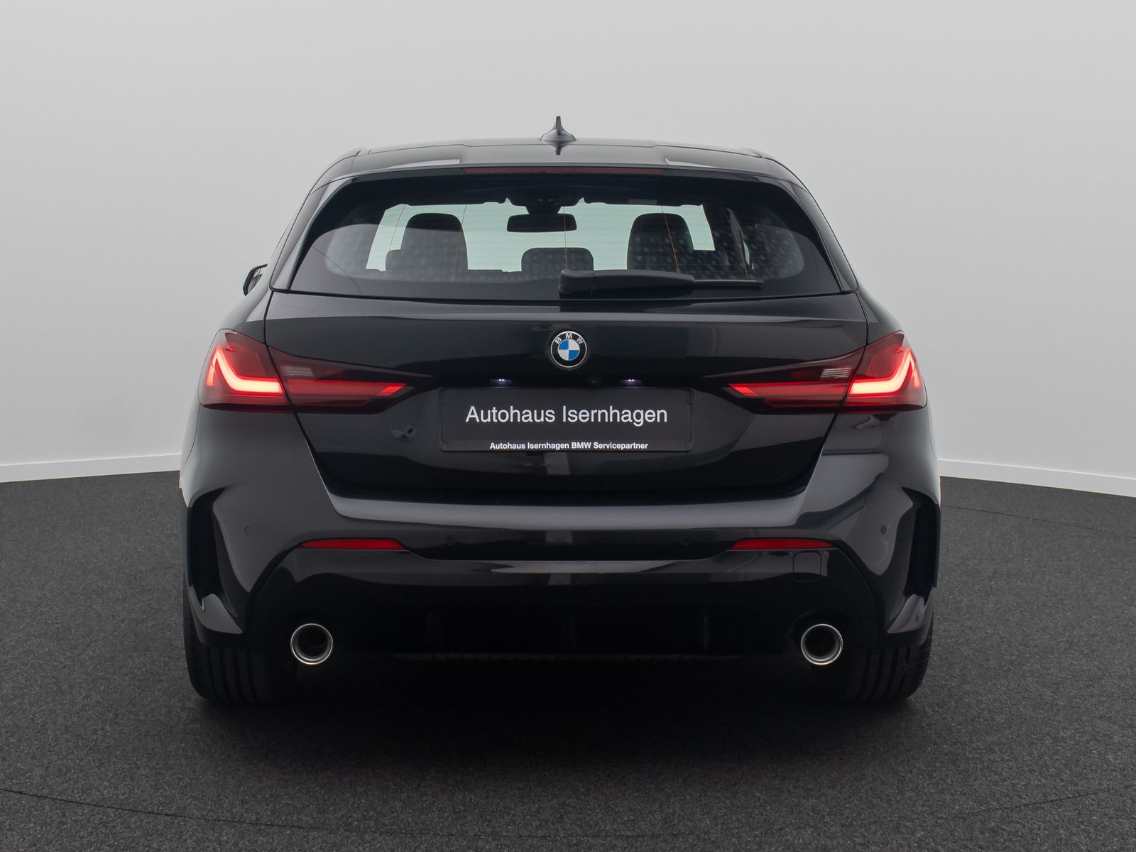 Fahrzeugabbildung BMW 120i M Sport Panoram Kamera DAB HiFi Komfort LED