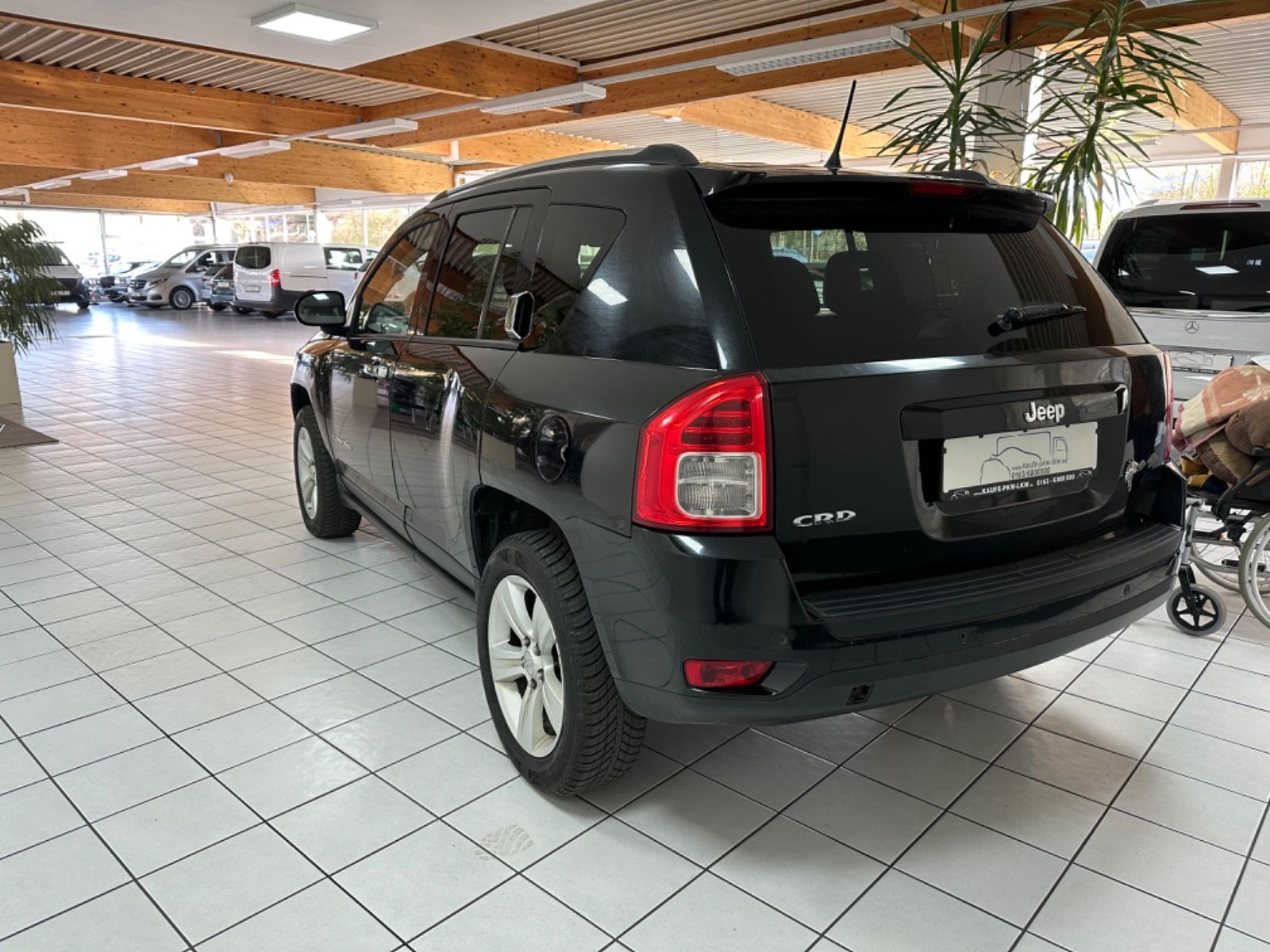Fahrzeugabbildung Jeep Compass Sport 4x2 *Export*Händler*Klima