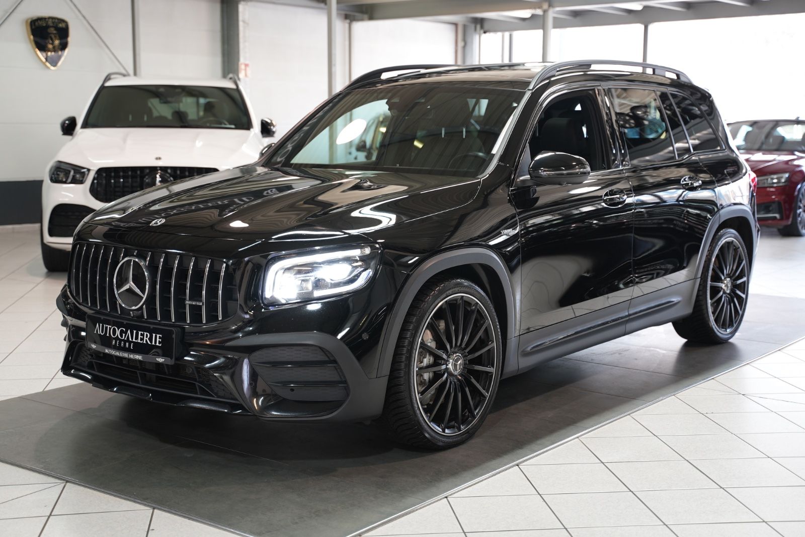 MERCEDES-BENZ GLB 35 AMG 4Matic*NIGHT*PANO*DISTR*360°*MEMORY*