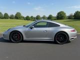 Porsche 911 Carrera 4 GTS *PANO/PDLS+/CARBON* - Porsche: 911 Carrera