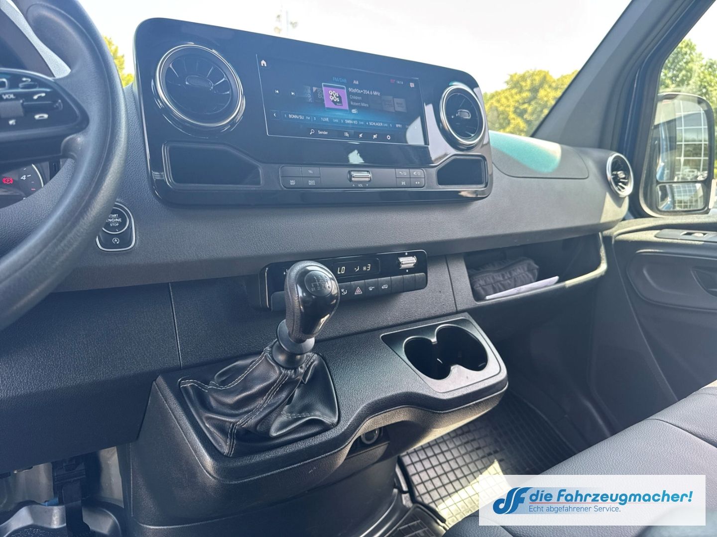 Fahrzeugabbildung Mercedes-Benz Sprinter Pritsche DoKa 316 CDi L3 AHK 3,5t Kamer