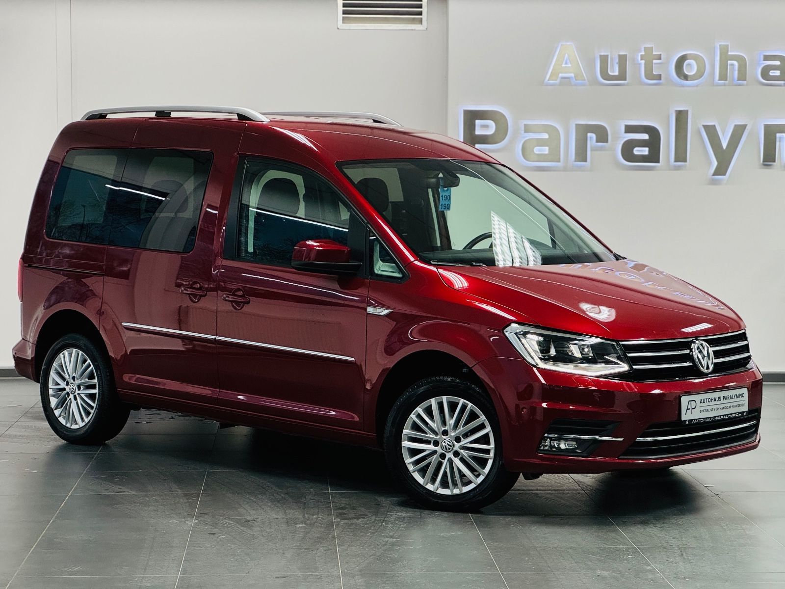 Caddy Highline TDI DSG Behindertengerecht-Rampe