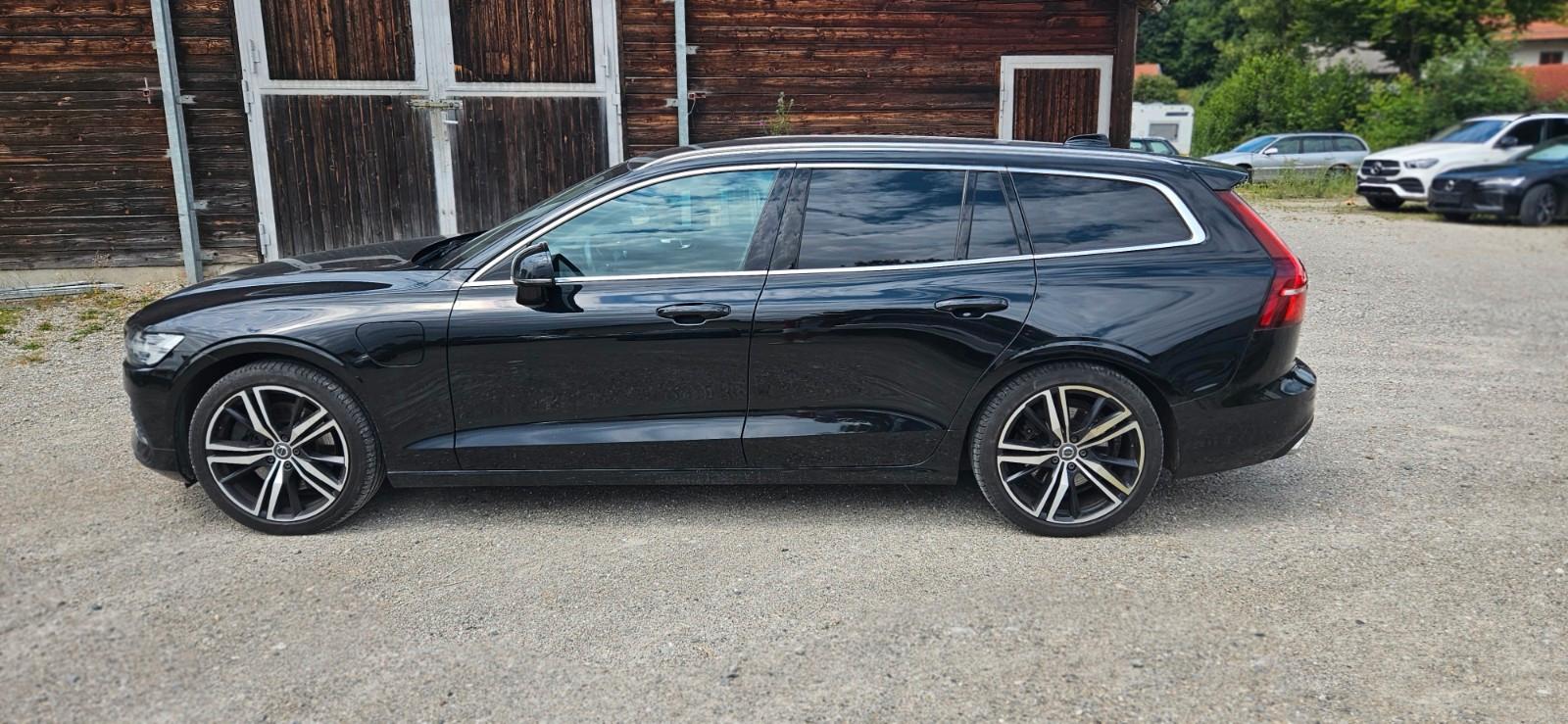 Volvo V60 Komb AWD R-design T6 19Zoll, WR