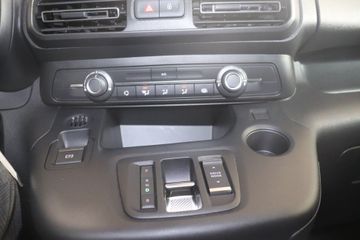Fotografie des Opel Combo-e Cargo (50-kWh)