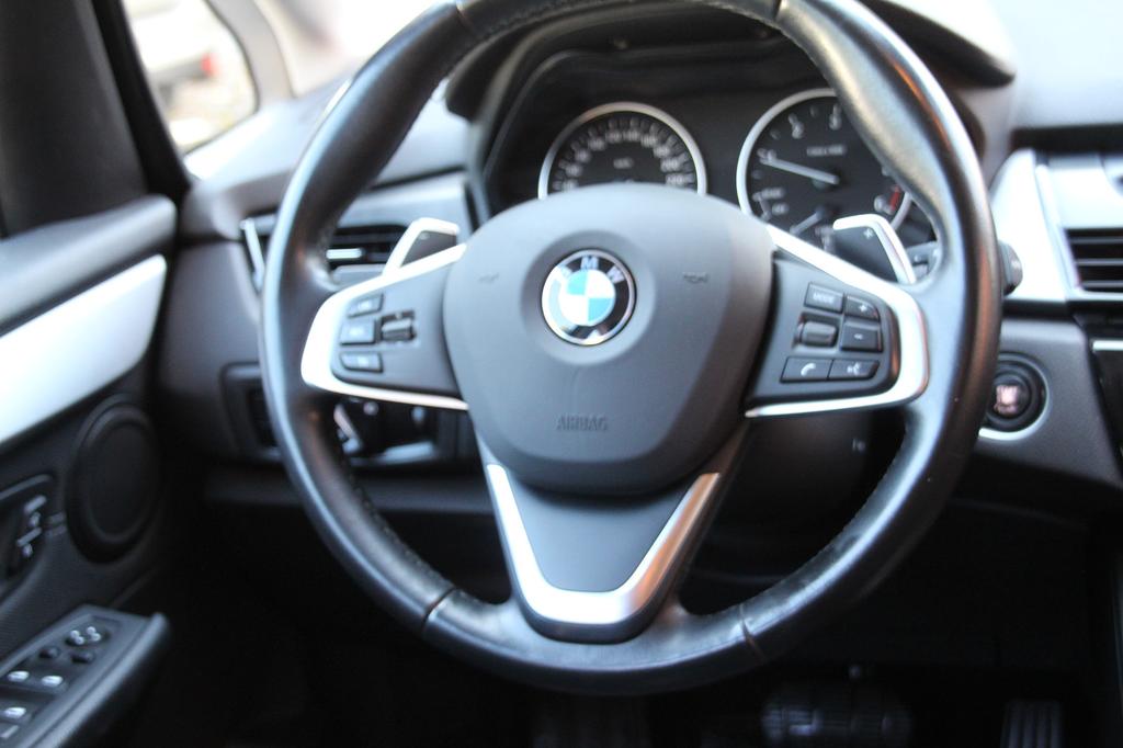 BMW 220