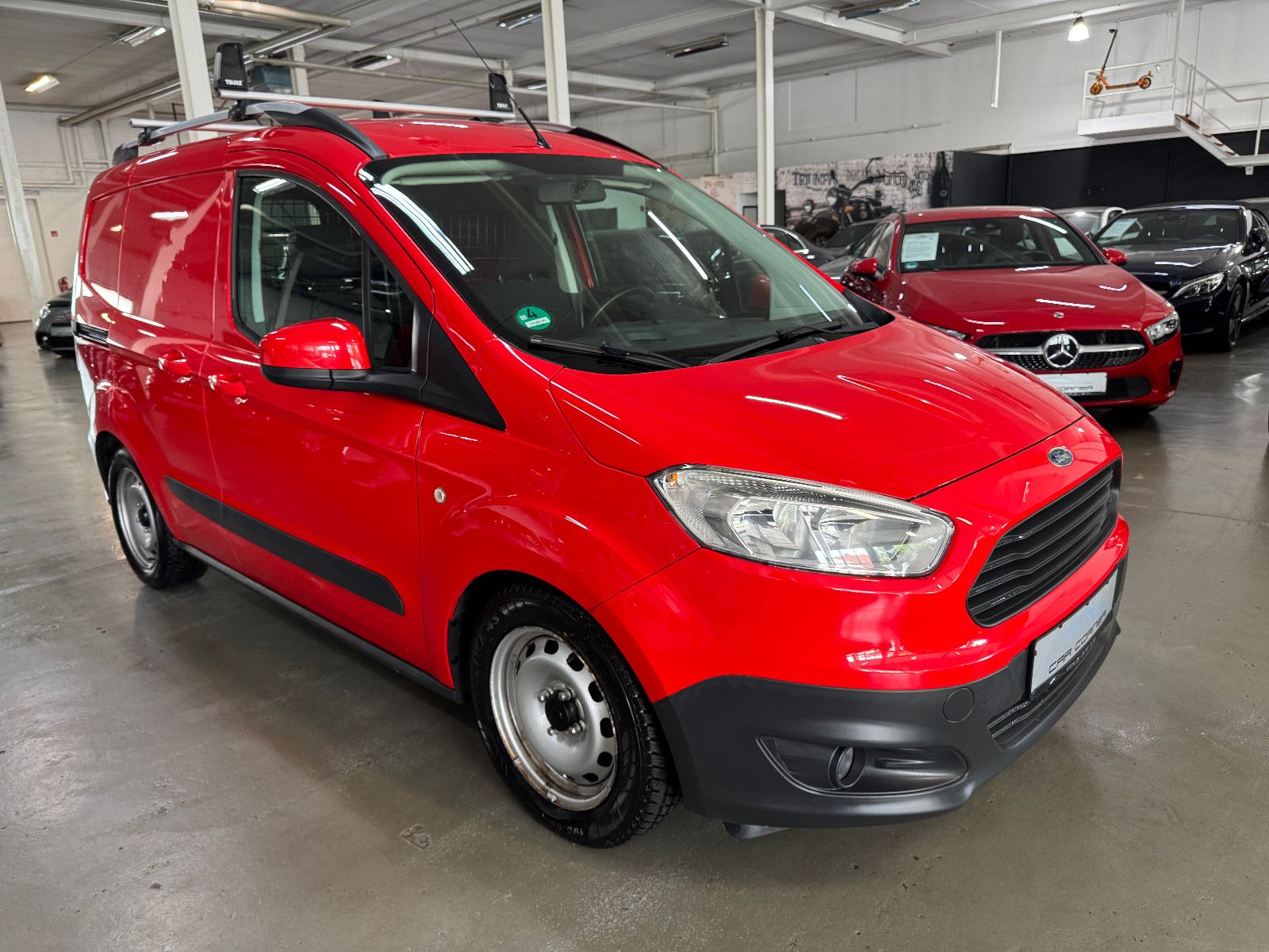 Fahrzeugabbildung Ford Tourneo Courier 1.5 TDCI TREND SERVICE & TÜV NEU