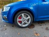Skoda Octavia 2.0 TSI RS Combi RS - Skoda Octavia: Blau