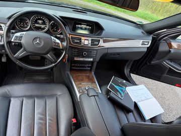 Mercedes E 350 - 11