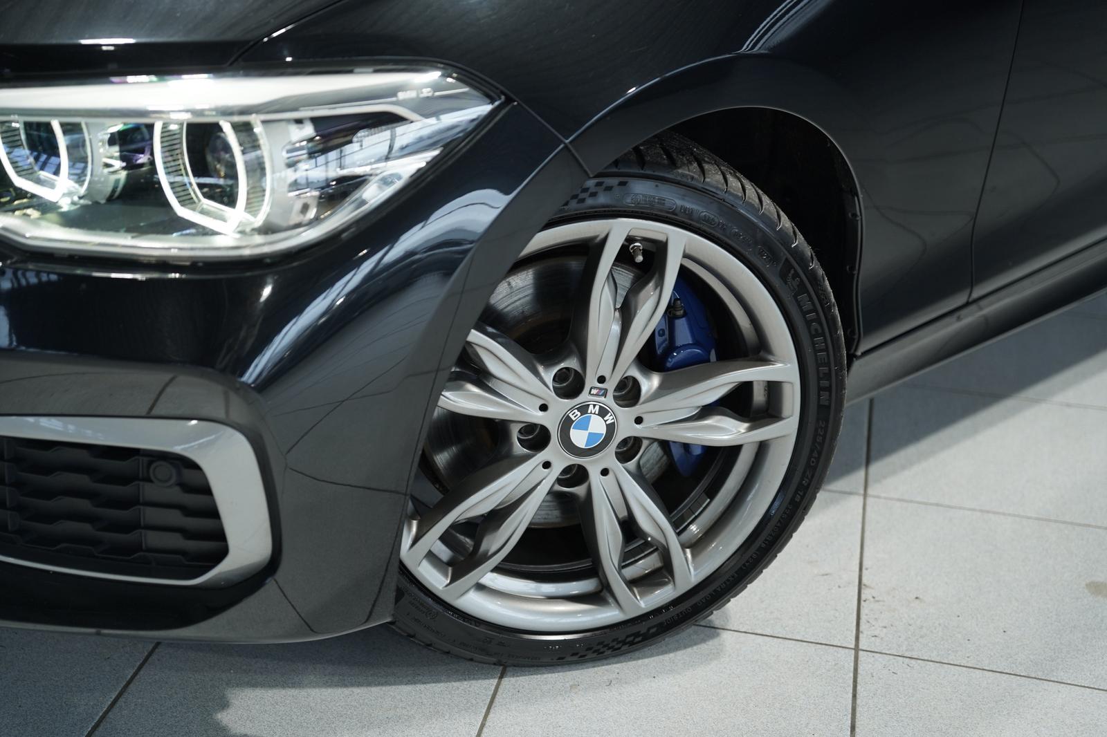 BMW M135i xDrive *H&K *PDC *AHK *Business-Paket