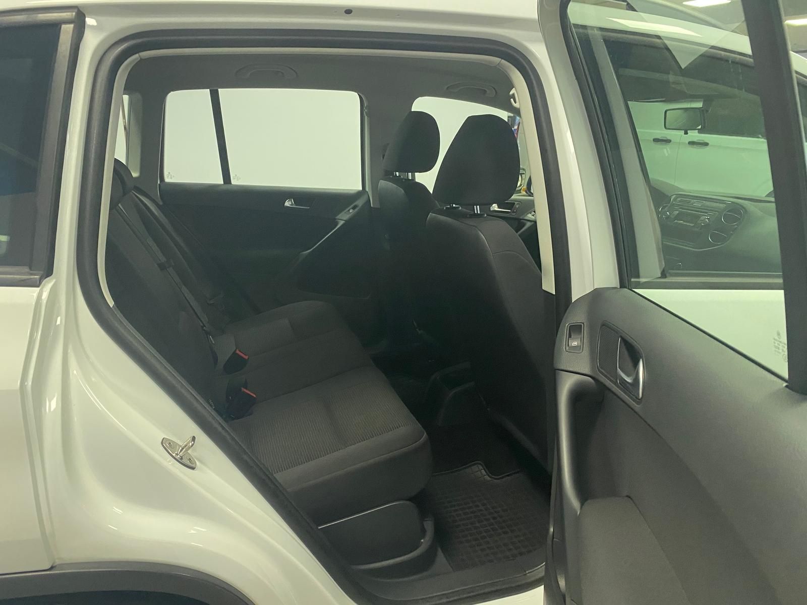 Fahrzeugabbildung Volkswagen Tiguan 1.4 16V TSI 1390 ccm