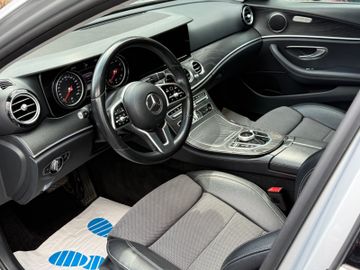 Mercedes E 200 - 11