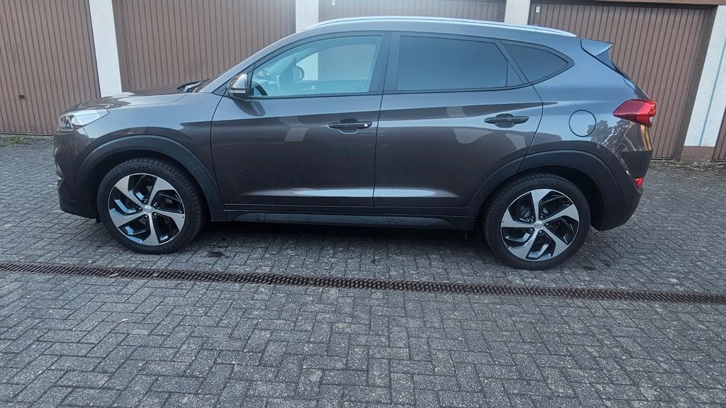 Image of Hyundai TUCSON