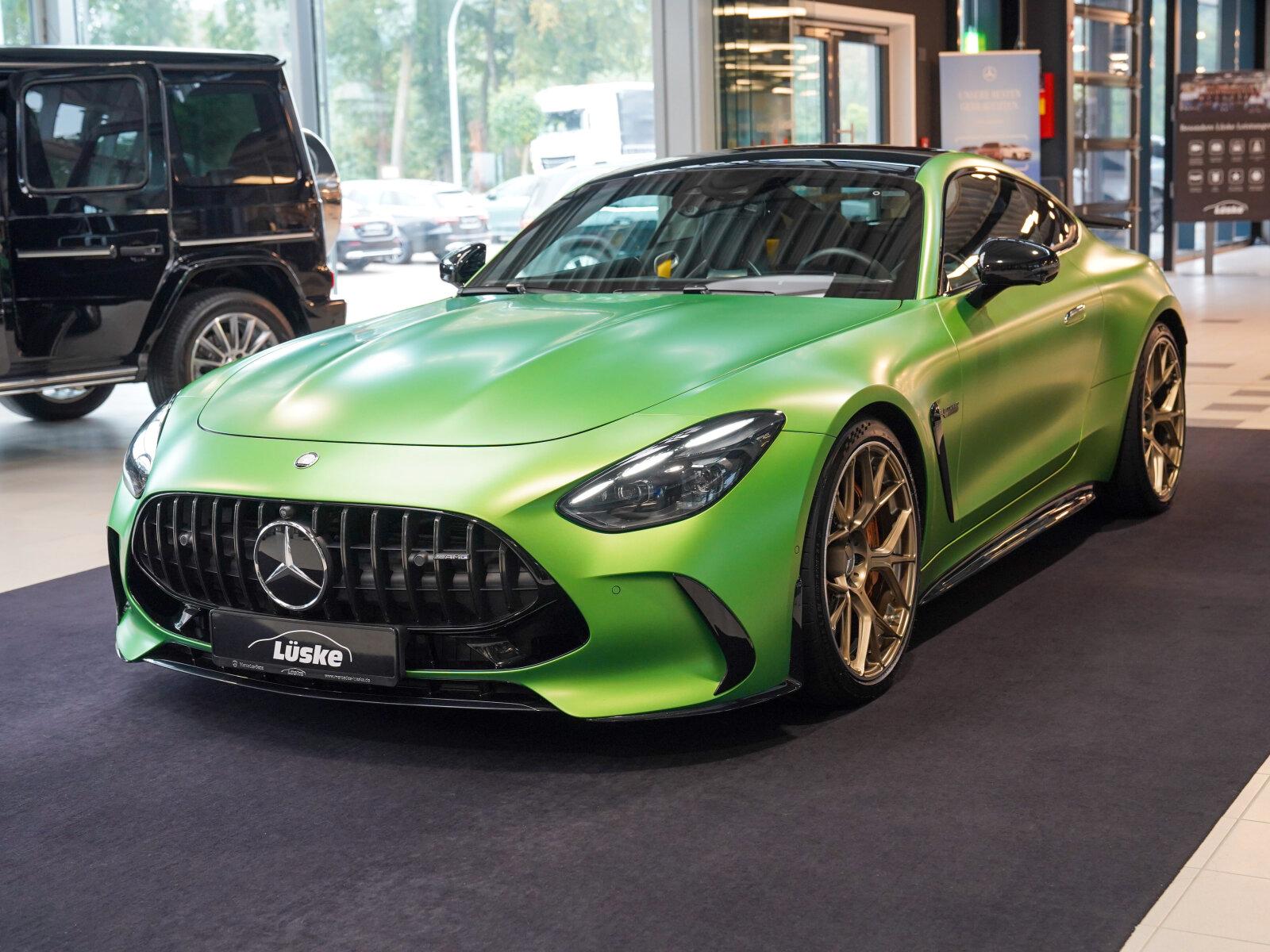 Mercedes-Benz AMG GT 63 S E PERFORMANCE green hell MATT tech