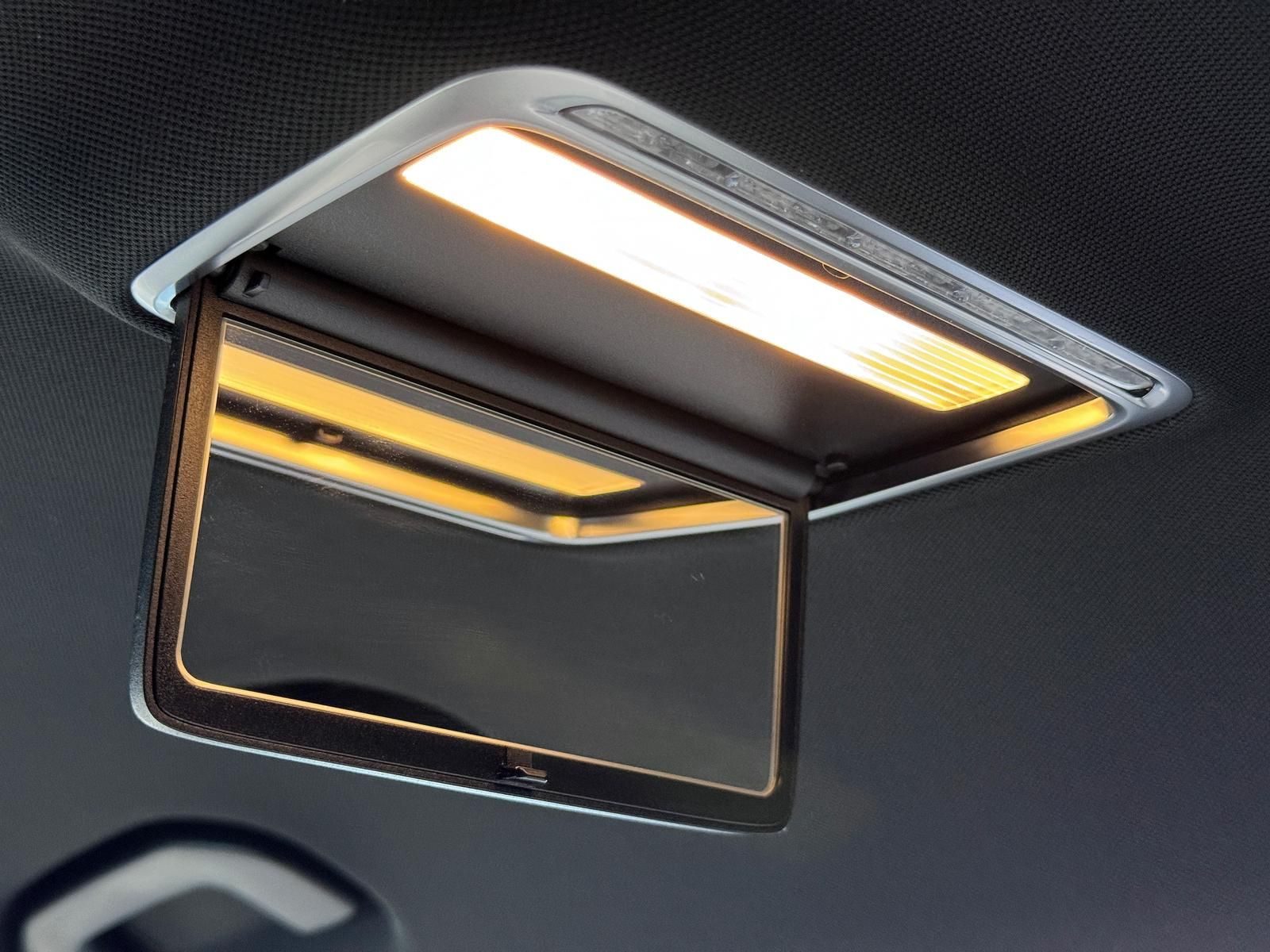 Fahrzeugabbildung Mercedes-Benz d AMG*4MATIC*LUFT*BURMESTER*STANDHEIZ*MASSAGE