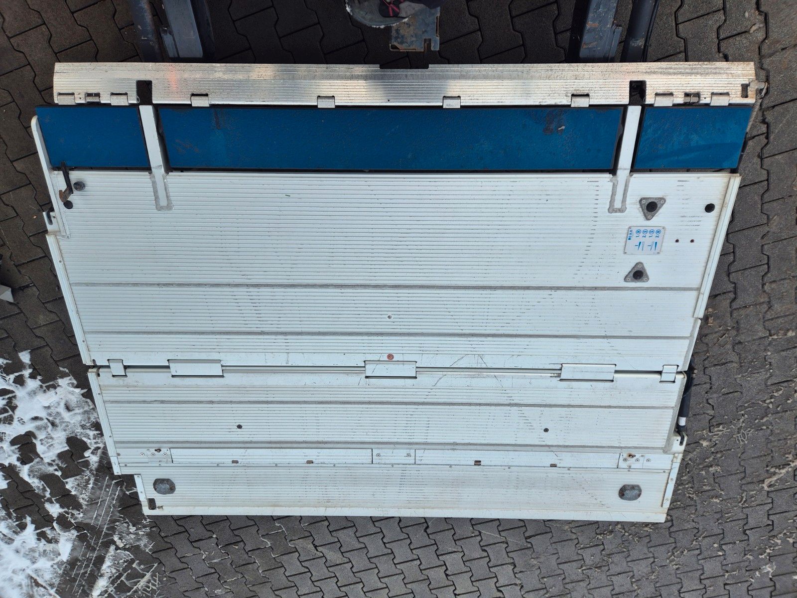 Fahrzeugabbildung Iveco Stralis AT190S31/FP CM BDF LBW unterfaltbar AHK