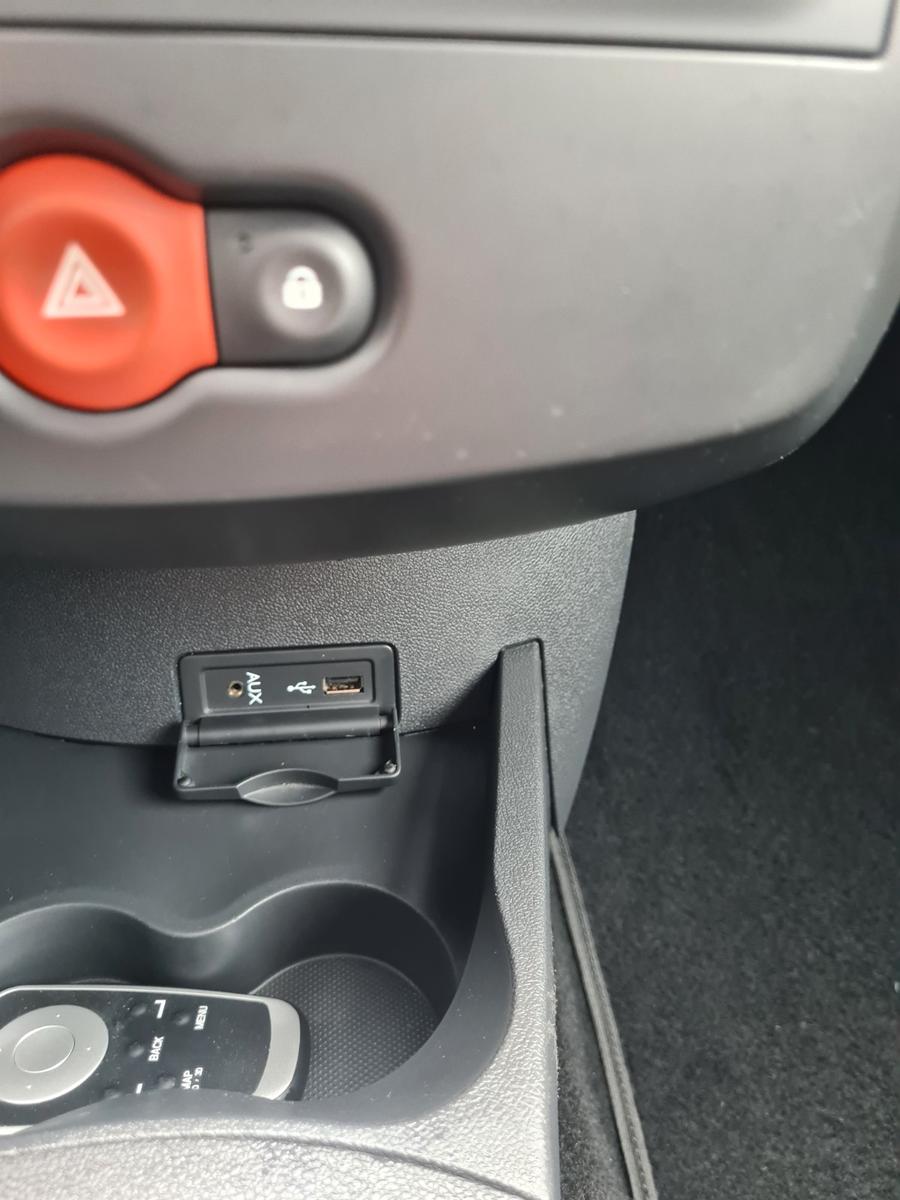 Renault Clio 2012 — photo 7