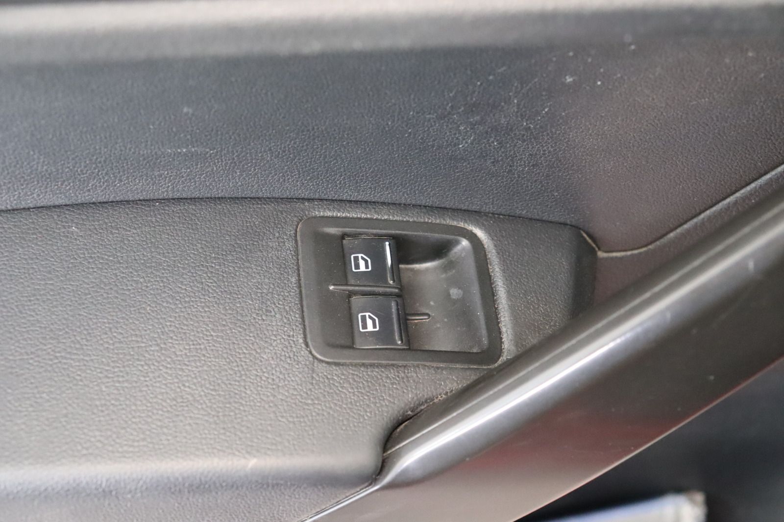 Fahrzeugabbildung Volkswagen Caddy Maxi  2.0 TDI * Klima * 1.Hand