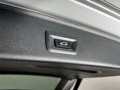 BMW X3 20i/ 4x4 / NUR 36.tKM / GARANTIE / 1.HD /AHK BMW X3 20i/ 4x4 / NUR 36.tKM / GARANTIE / 1.HD /AHK