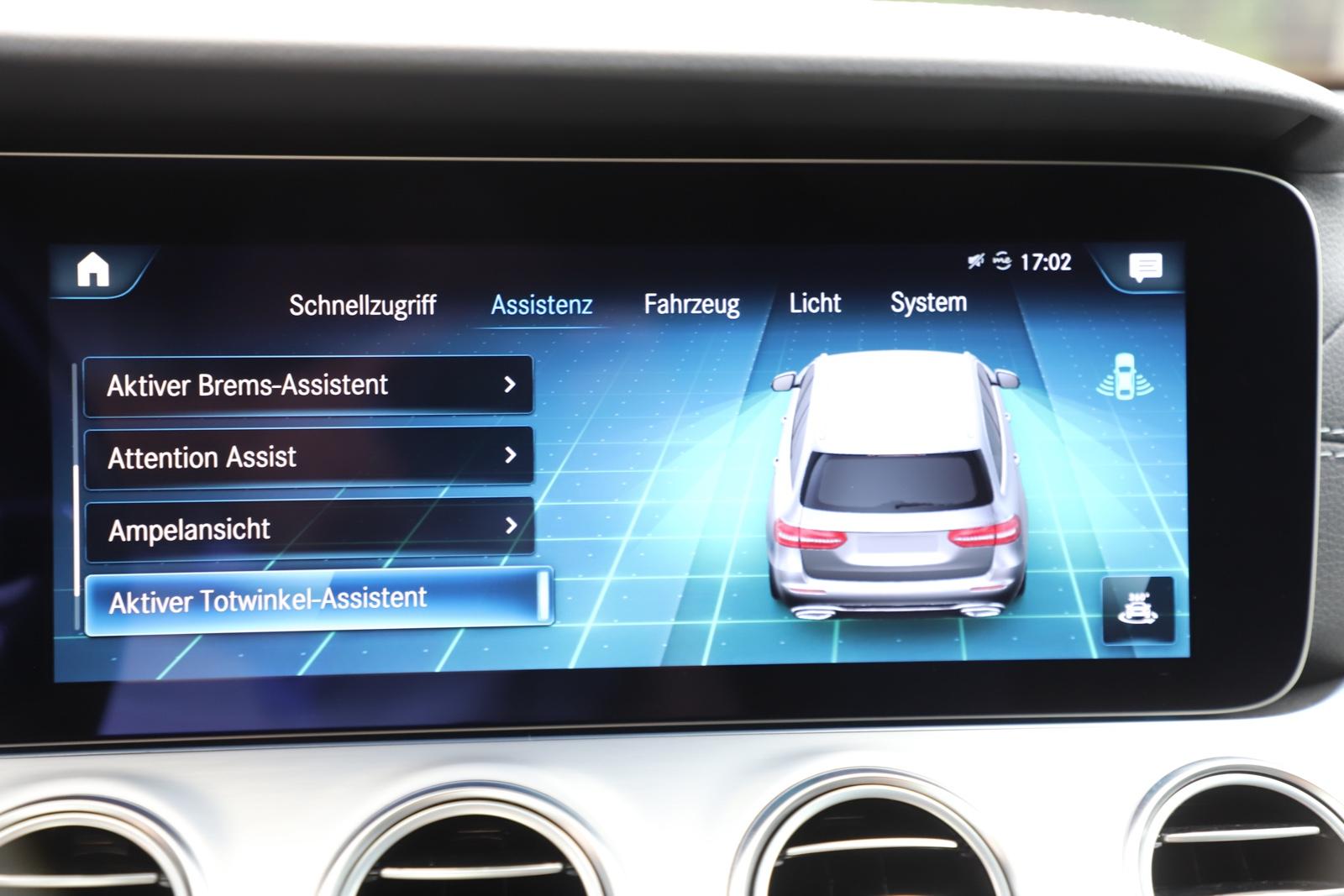 Mercedes-Benz E 220d T-Modell AMG Nav Burmesteri Distronic AHK