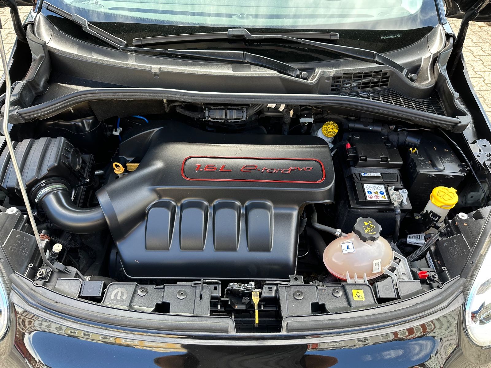 Fahrzeugabbildung Fiat 500X Pop 2-HAND KLIMA 2-FARBIG TOP
