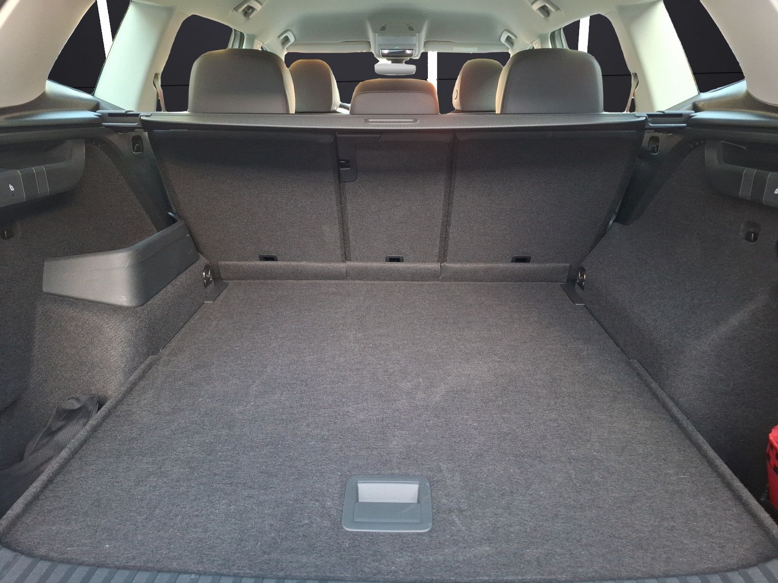 Fahrzeugabbildung Volkswagen Tayron TDI Life DSG 4M LED AHK Navi AID ACC RFK