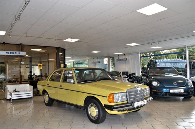 Mercedes-Benz 230  - W123  Oldtimer Original Zustand