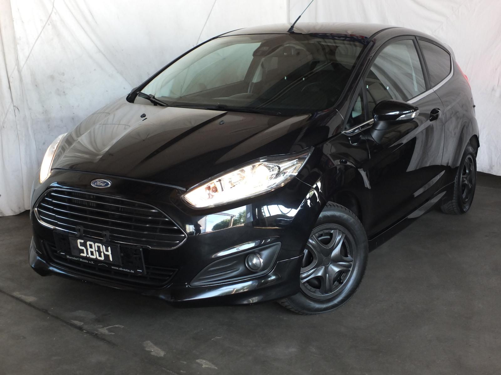 Ford Fiesta TITANIUM EINPARKHILFE KLIMAAUTOMATIK