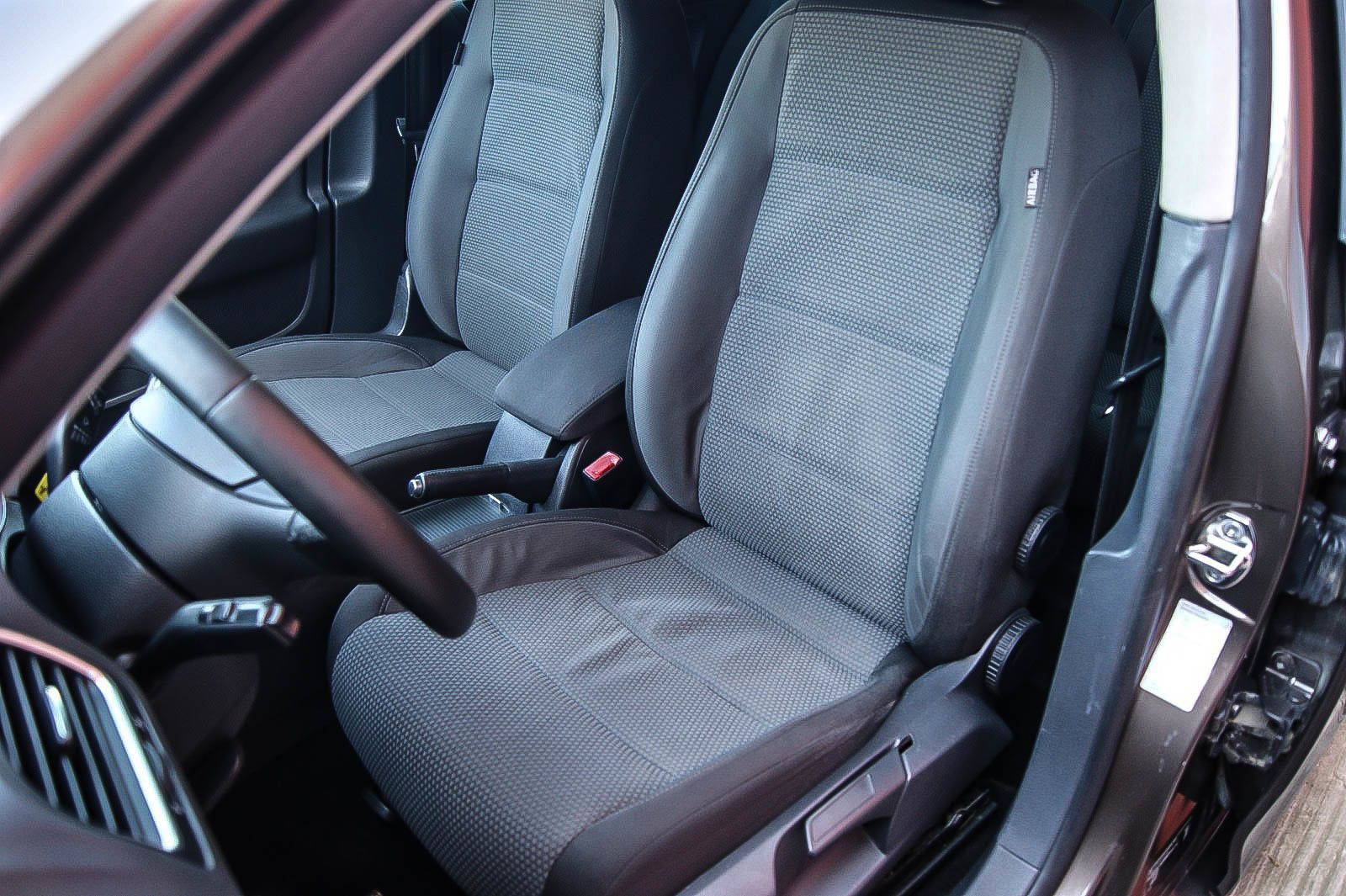 Fahrzeugabbildung Volkswagen Golf VI Variant 1.2 Comfortline KLIMA PDC SIHZG