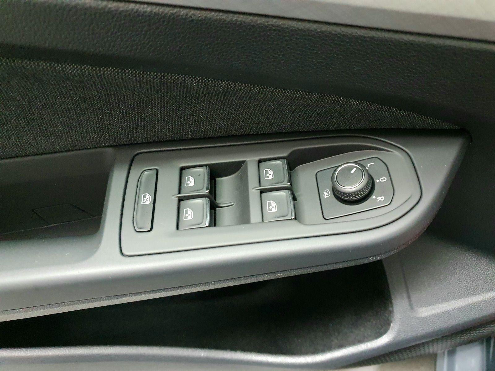 Volkswagen Golf VIII Variant Life 2.0TDI DSG AHK/ACC/Navi, миниатюра 24