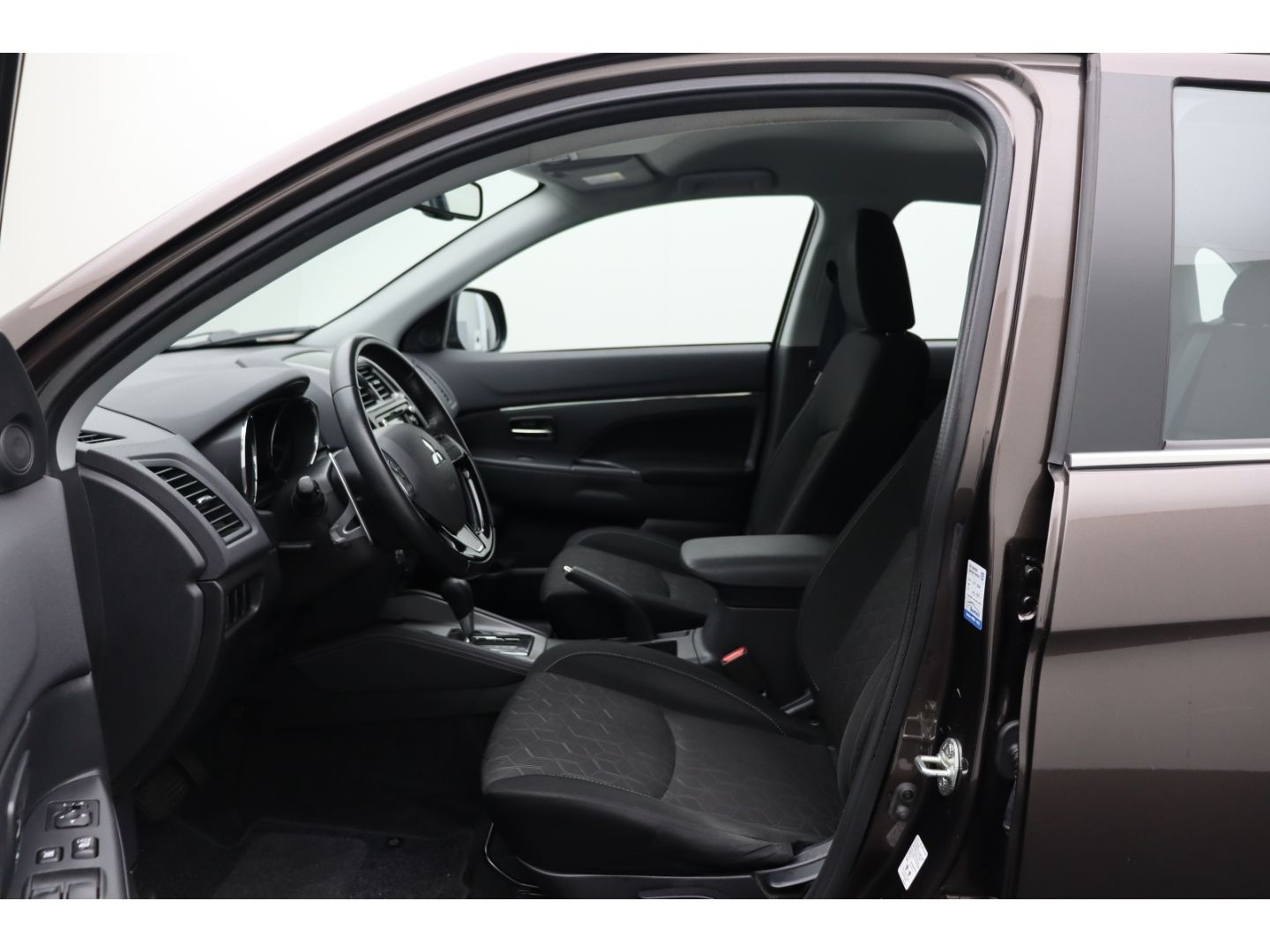 Fahrzeugabbildung Mitsubishi ASX 2.0 Intro Edition 2WD SHZ Klimaautomatik