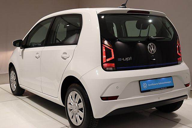 E-up! PDC KAMERA TEMPOMAT SHZ BT DAB Winterräder