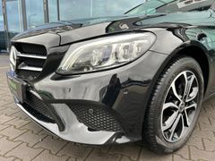 Fahrzeugabbildung Mercedes-Benz C 220d T 4Matic Autom. Night LED Comand Kamera