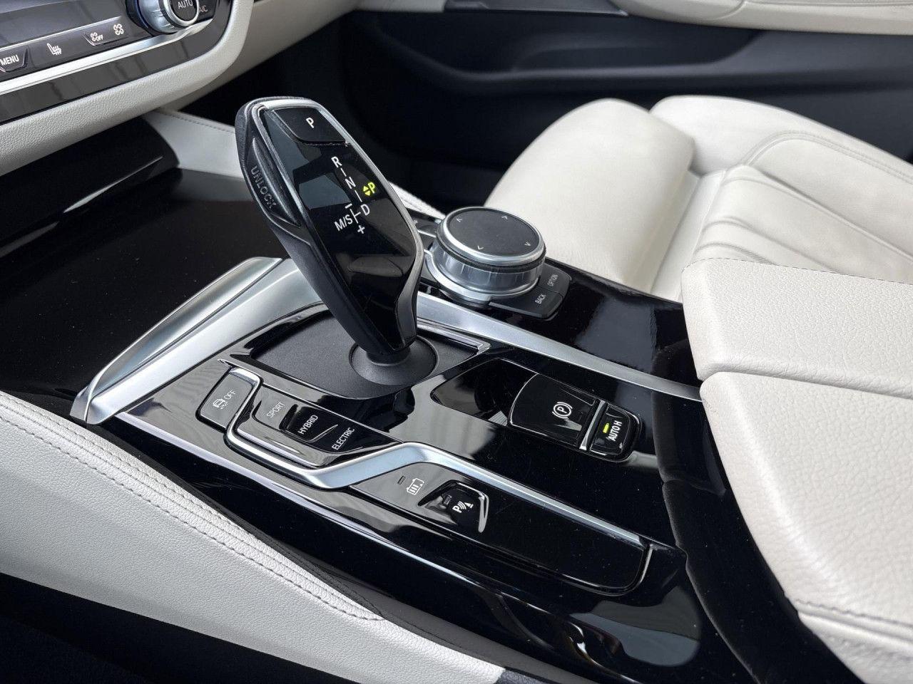 BMW 530e T M SPORT LivePr,FondEnt,Laser,AHK,Pano,H/K