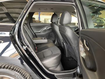 Hyundai i30 cw Premium *ACC*KAMERA*NAVI*SHZ*TEM*TOUCH*