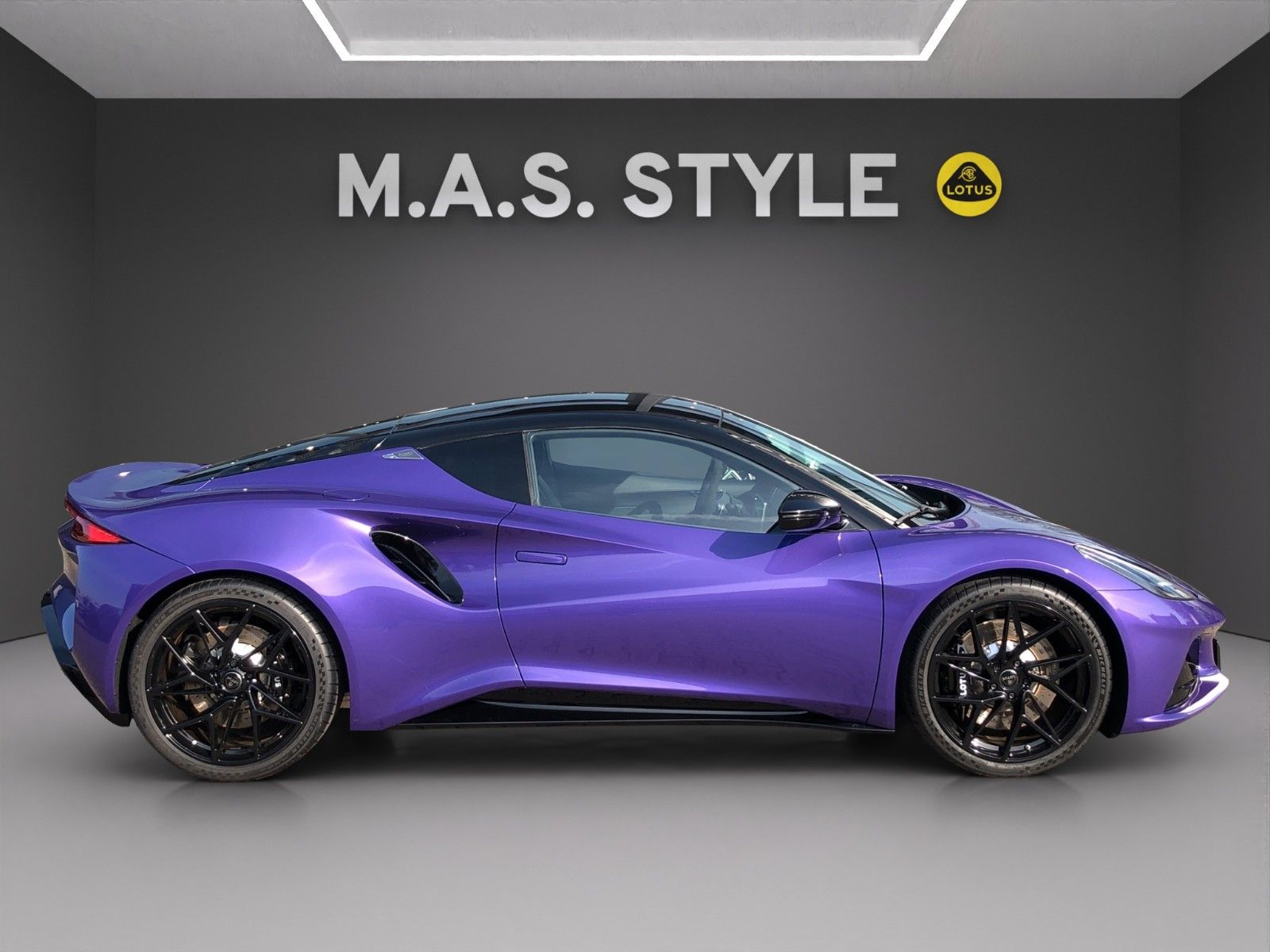 Fahrzeugabbildung Lotus Emira i4 Turbo SE Lotus Wuppertal