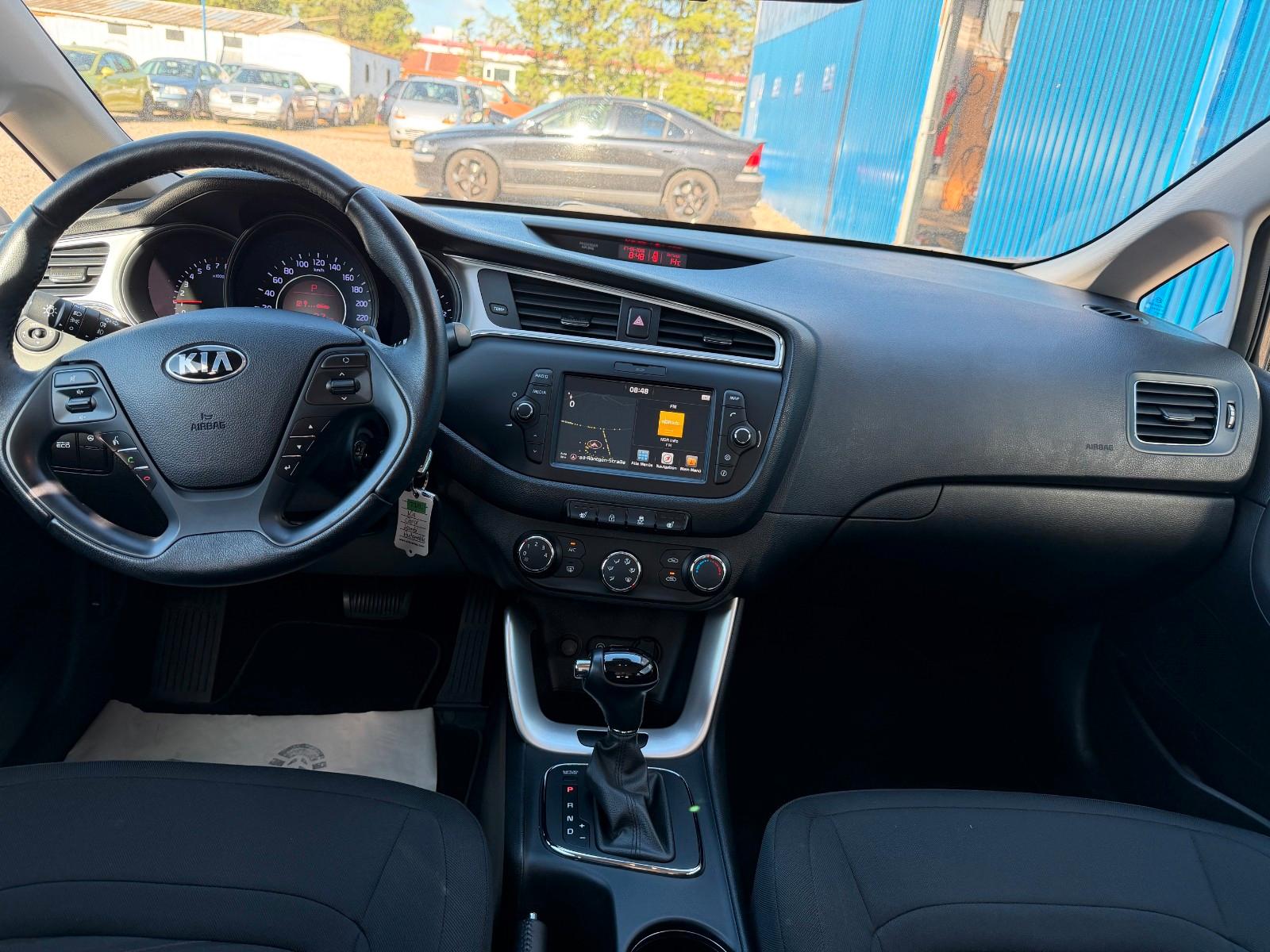 Kia Cee'd Sportswagon**Automatik**90 TKM**Kamera**Le