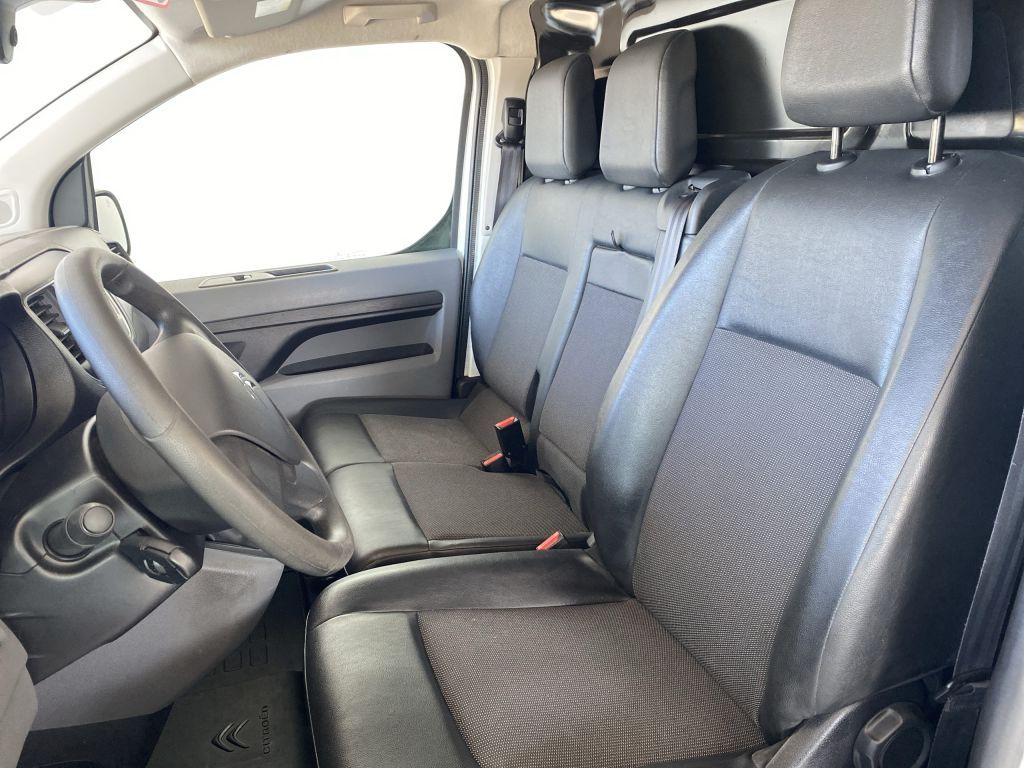 Fahrzeugabbildung Citroën Jumpy M BlueHDi 145 Club *NAVI*Rückfahrkamera*