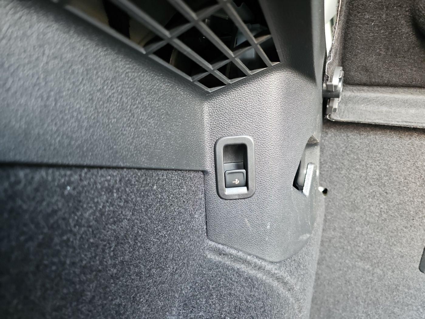 Volkswagen Golf VIII 1.5 TSI 85 kW Goal ACC AHK Akustikglas, миниатюра 18