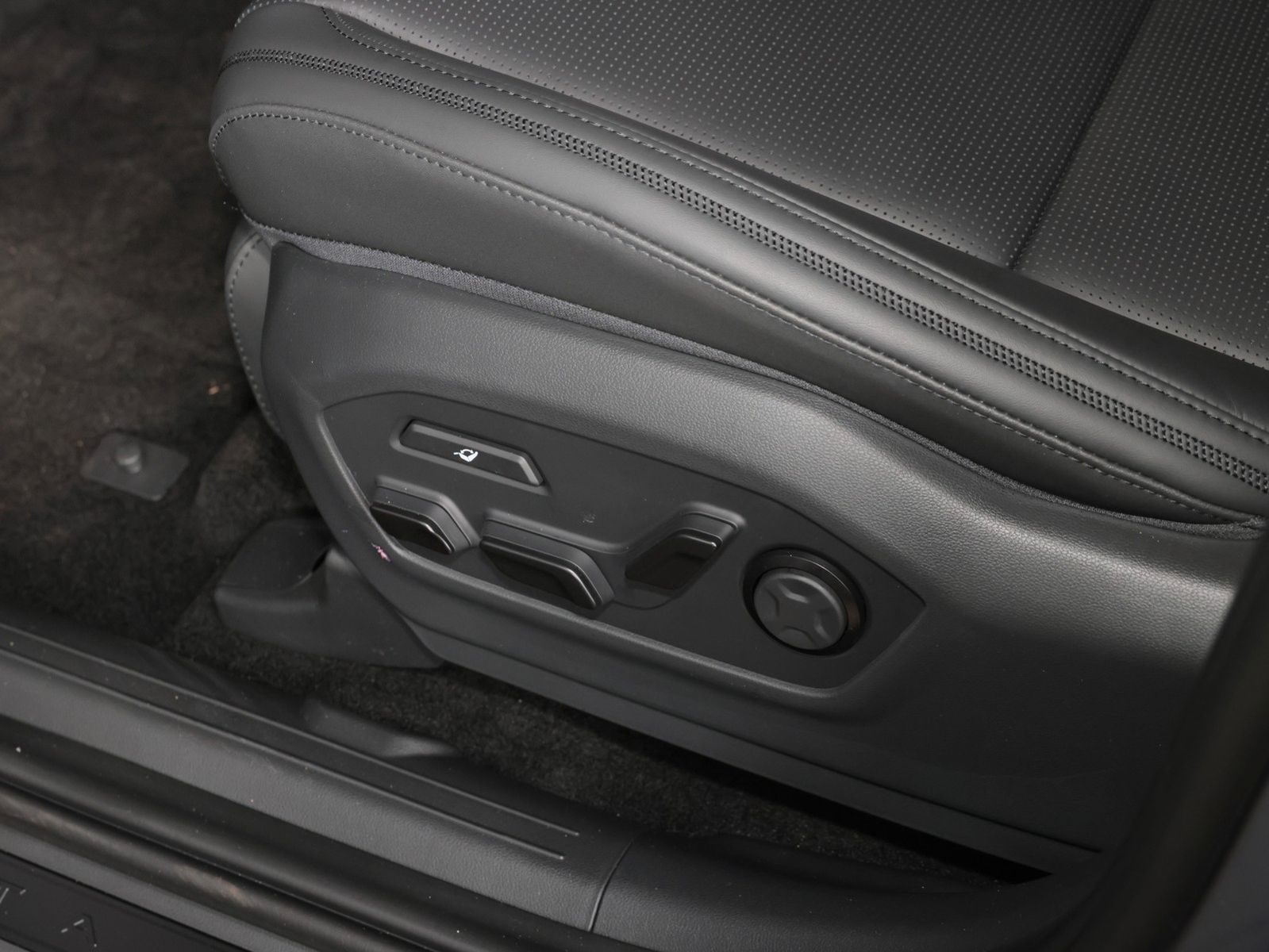 Hyundai Santa Fe – Bild 17