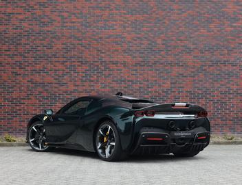 2021 Ferrari SF90 照片 2