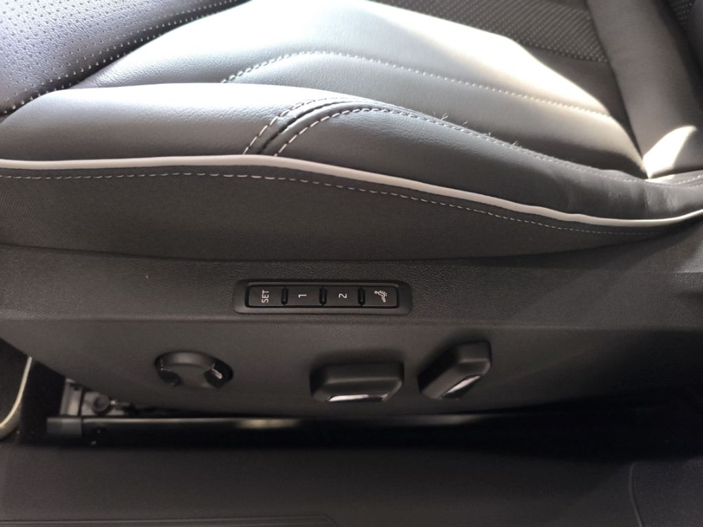 Skoda Enyaq - Bild 17